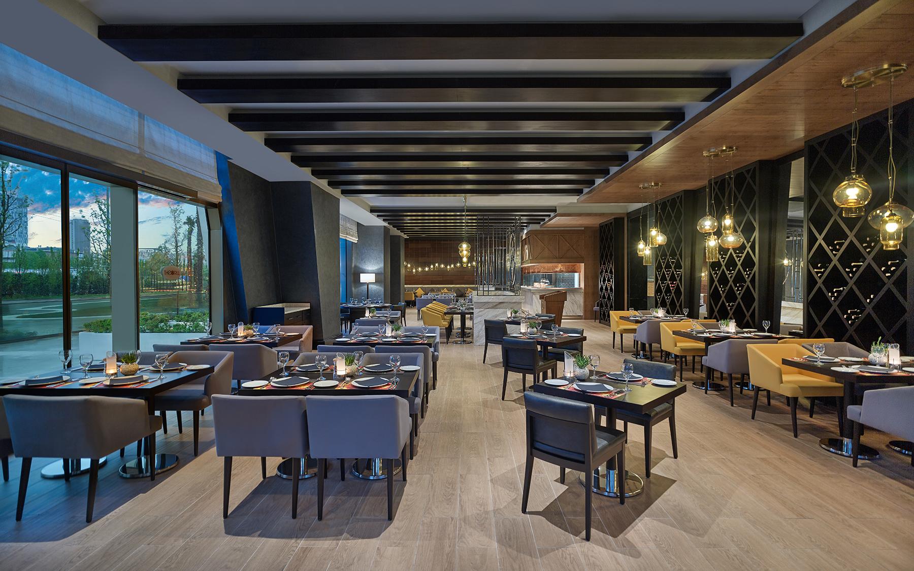 Elite World Grand Istanbul Basın Ekspres Hotel Exterior foto The restaurant