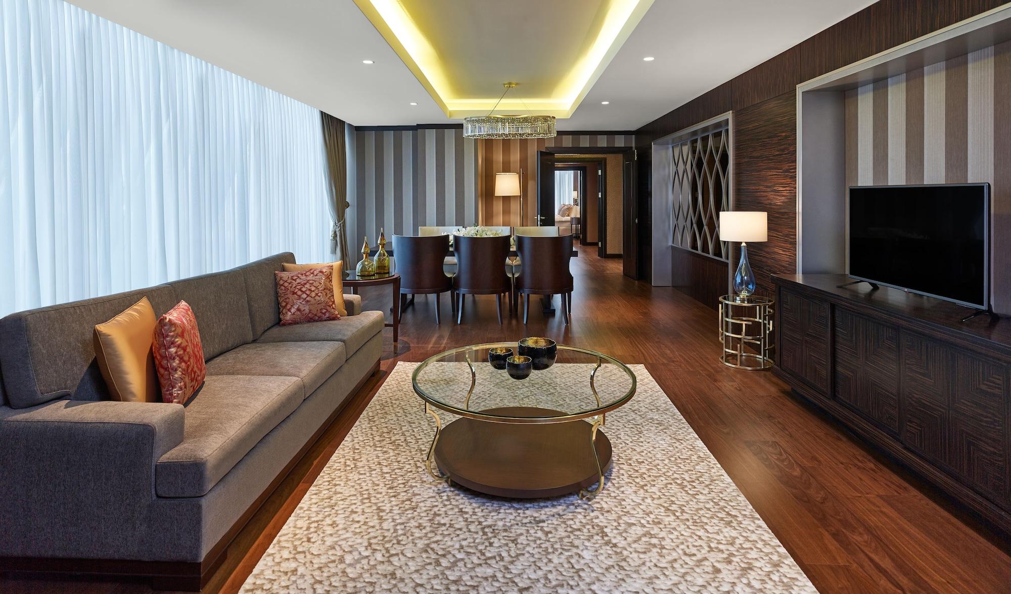 Elite World Grand Istanbul Basın Ekspres Hotel Exterior foto A suite at the hotel