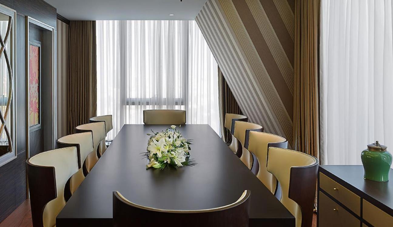Elite World Grand Istanbul Basın Ekspres Hotel Exterior foto Boardroom